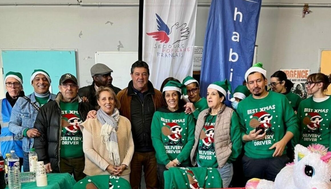 Quand Le personnel de 13 habitat se transforme en père Noël !